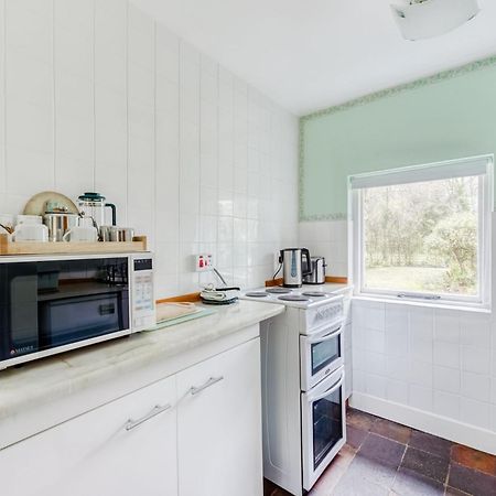 Secluded Holiday Home In Ceredigion With Garden Pennant  Dış mekan fotoğraf