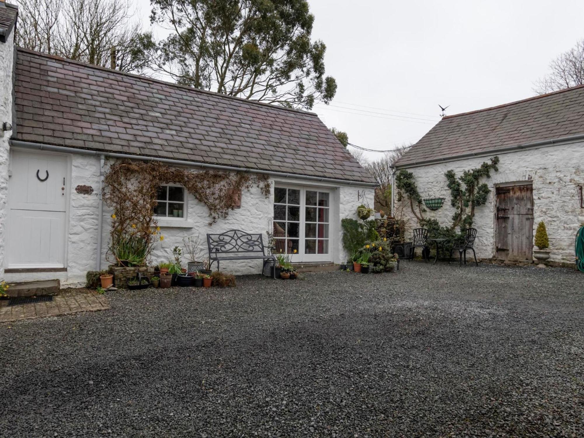 Secluded Holiday Home In Ceredigion With Garden Pennant  Dış mekan fotoğraf